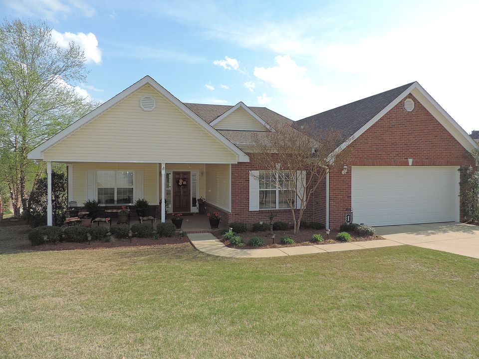 1st image of 205 Oakleigh Dr
