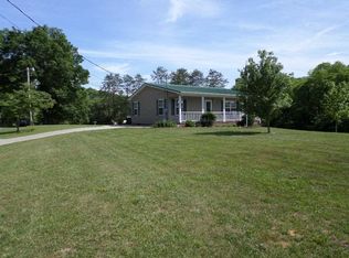 1732 Ferry Hill Rd, Dandridge, TN 37725