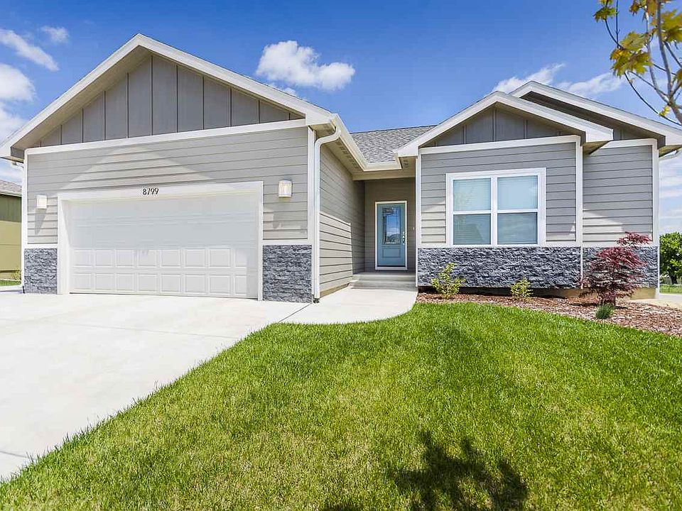 1st image of 8799 N Kelliann Way