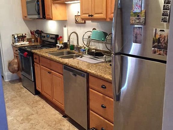 2nd image of 715 Stockley Gdns APT 1