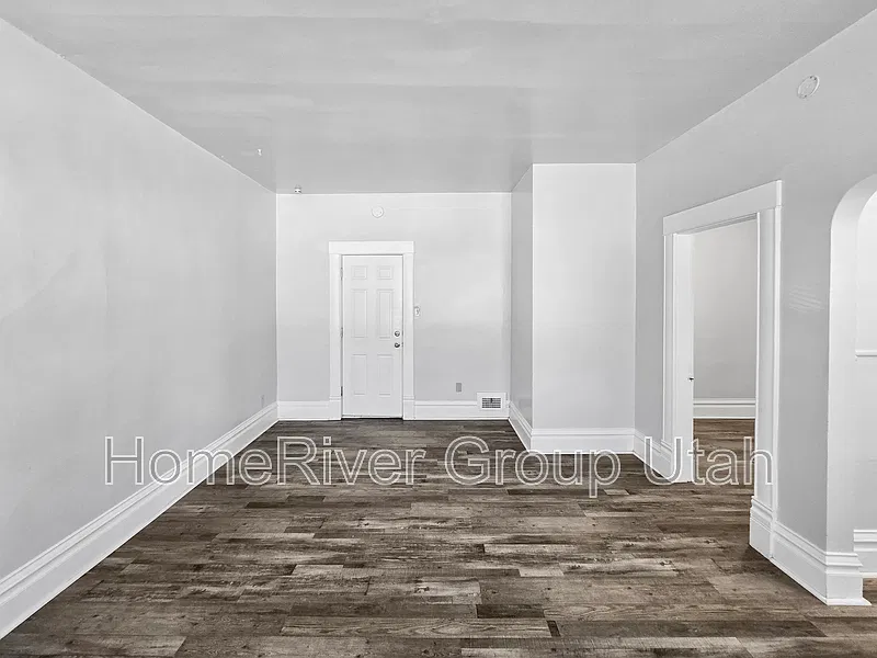 1 bed, 1.0 bath, 900 sqft, $895 — Photo 4