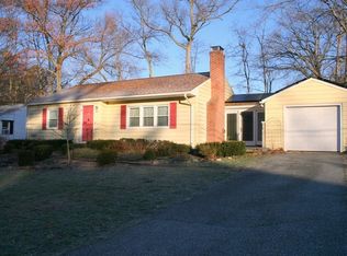 46 Hadley St, Springfield, MA 01118