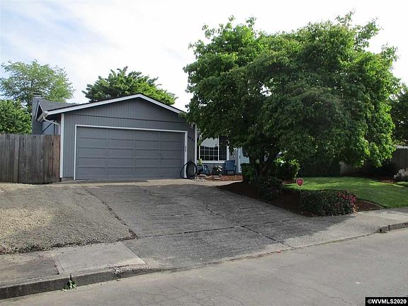 2nd image of 4834 Towers Ct NE