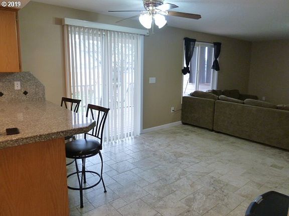 5th image of 14019 NE 40th St