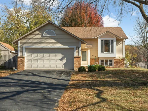 9544 Niagara Ln N, Maple Grove, MN 55369