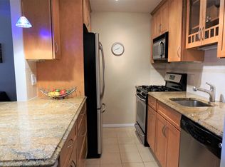 9 Hawthorne Pl APT 2J, Boston, MA 02114
