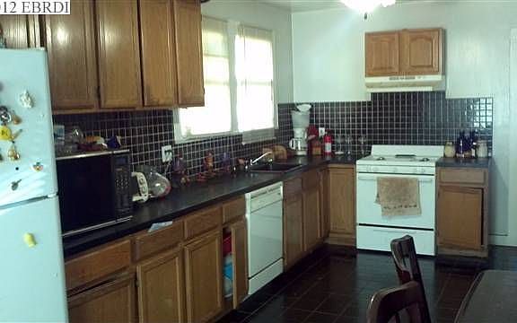 2nd image of 6953 Halliday Ave