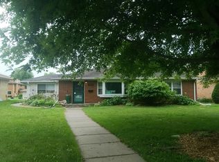 2524 Saint Anthony Blvd, Saint Anthony, MN 55418