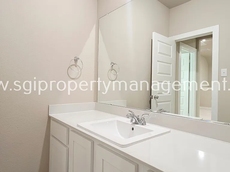 913 London Town Ln — Photo 20