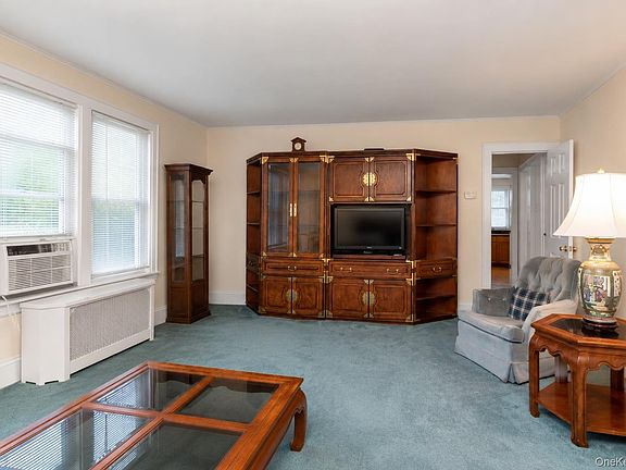 3rd image of 50 Elgin Road