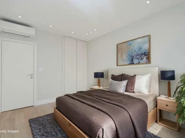 40 Oceana Drive image 10 of 18