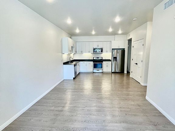 2nd image of 414 Chapala St #209