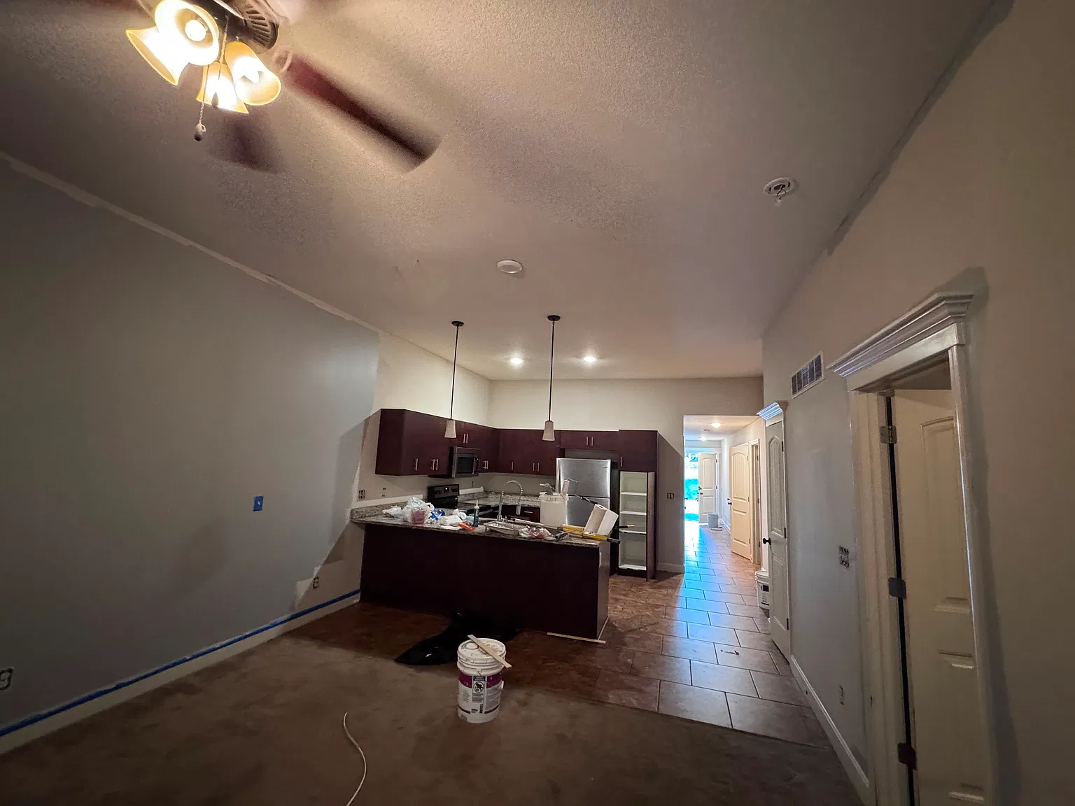3 bed, 1250 sqft, $1,900 — Photo 3