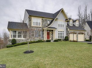 3308 Dondis Creek Dr, Triangle, VA 22172