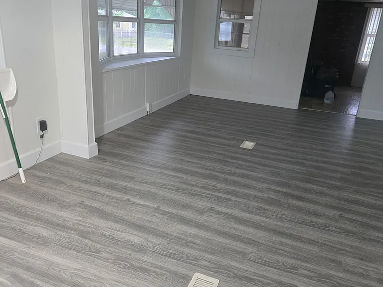 100 Hoover Ln — Photo 17