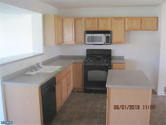 3rd image of 2092 Indian Dr