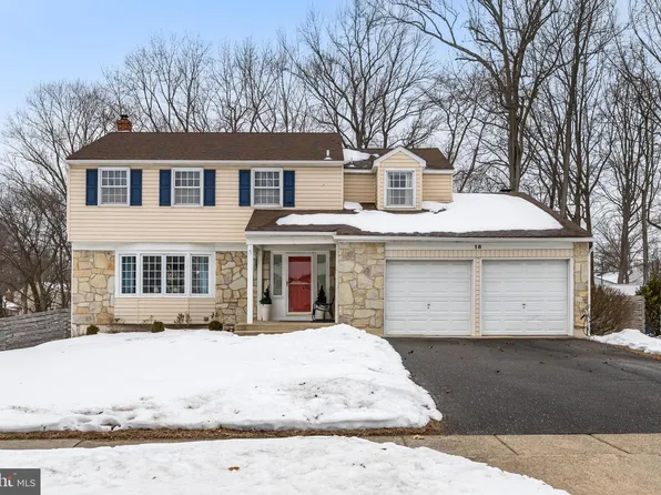 18 Karen Dr, Cherry Hill, NJ 08003