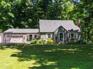 220 Firetown Rd, Simsbury, CT 06070