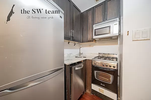Rented by Living New York | media 10