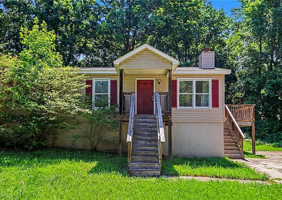 1st image of 270 Knob Dr