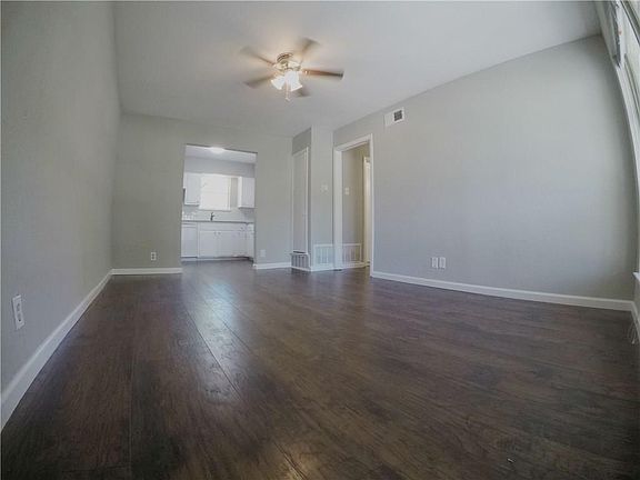 4th image of 2504 Cumberland Dr