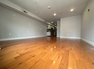 617 N 11th St APT 2F, Philadelphia, PA 19123