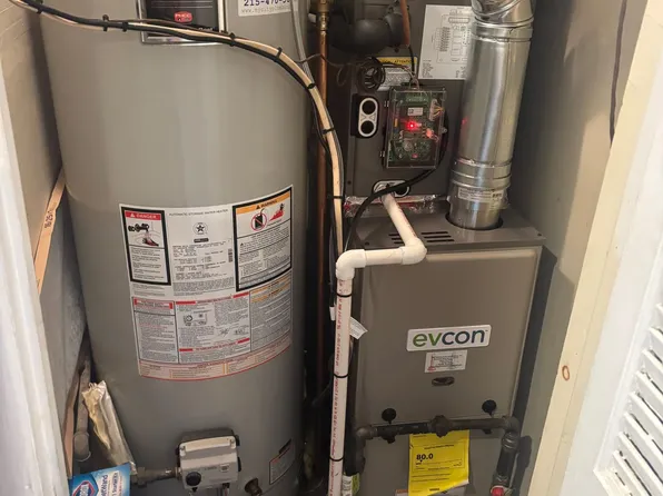 1712 Pine St, 1712 Pine St APT 1F, Philadelphia, PA 19103