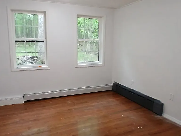 14 Maple St E — Photo 10