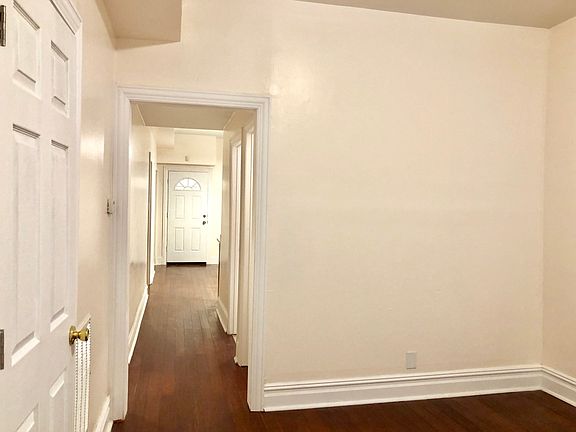 4th image of 2625 S Kedvale Ave