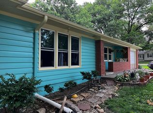 400 SW 4th St, Lees Summit, MO 64063