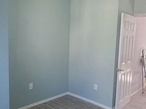 2nd image of 8939 117th St Floor 2