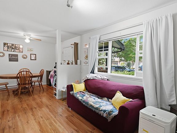 5th image of 45535 Shawnigan Cres #14