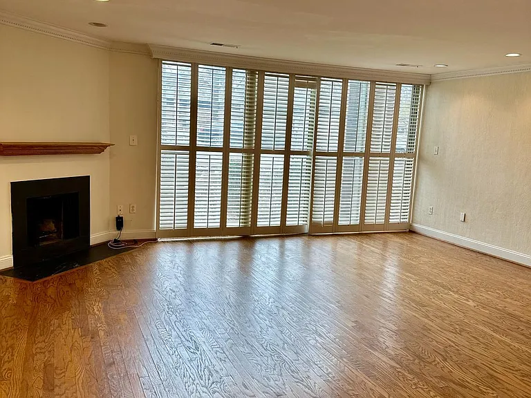 1741 S Hayes St #1 — Photo 12