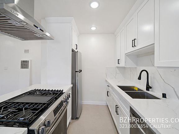 4th image of 7209 Willoughby Ave APT 9
