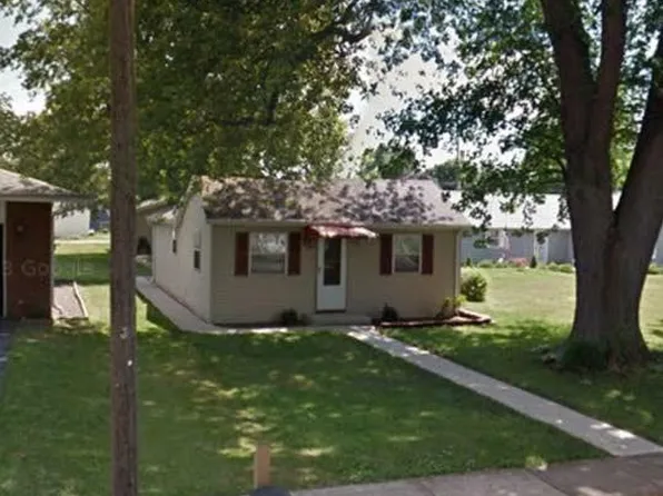 324 E Jones, Williamsville, IL 62693