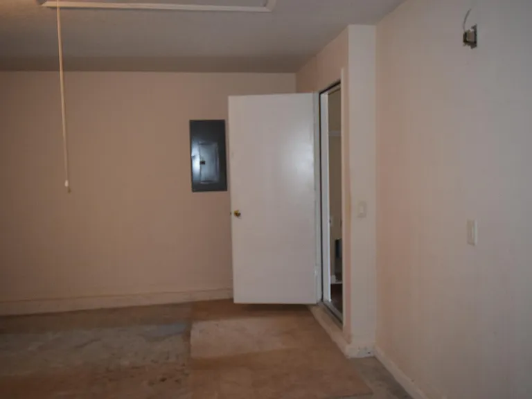 458 Fitzsimmons St SW — Photo 23