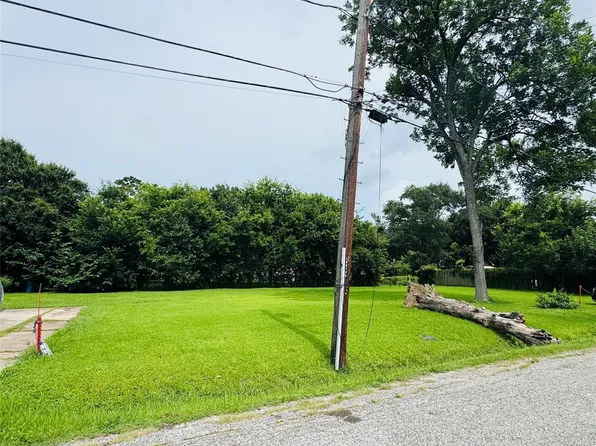2825 Iola St, Houston, TX 77017