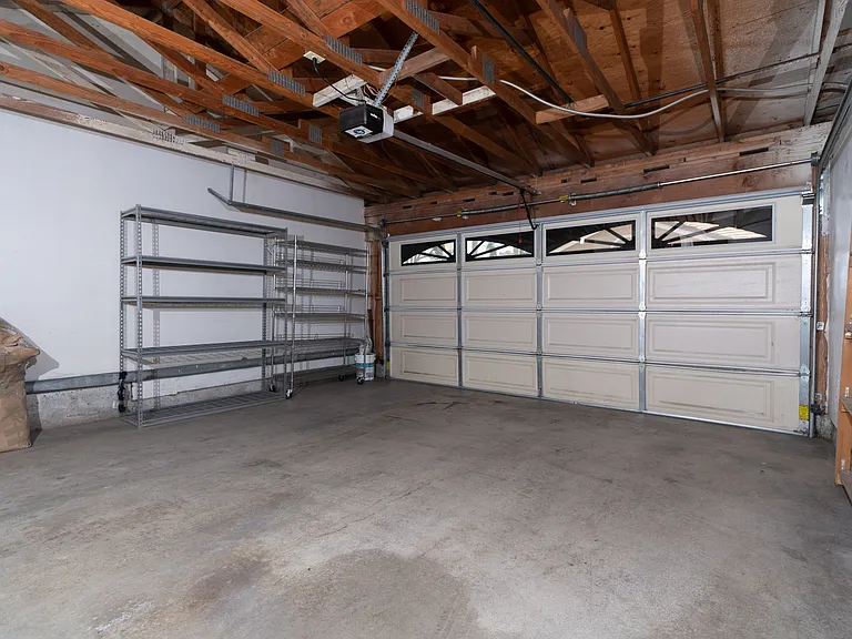 3633 Daybreak St — Photo 21