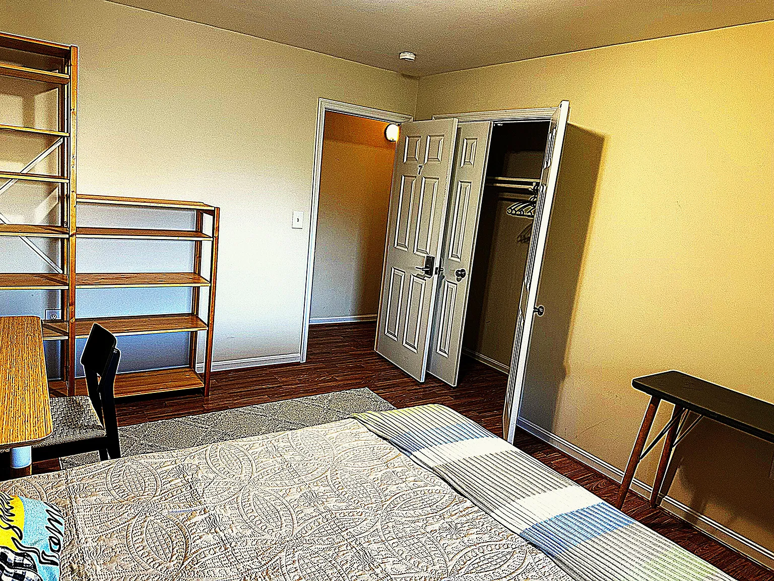 4 bed, 3.0 bath, 3006 sqft, $1,070 — Photo 3