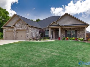 219 Somerdale Ln, Huntsville, AL 35811