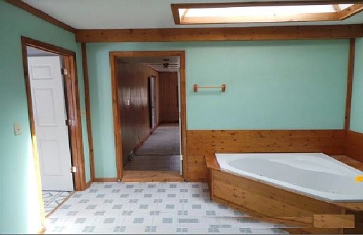 2nd image of 168 Herring St