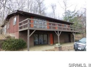 4810 Clifton Terrace Rd, Godfrey, IL 62035