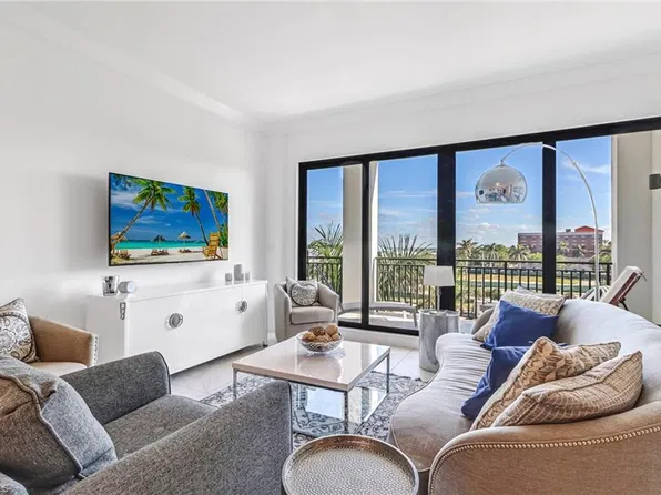 1135 3rd Ave S Unit 415, Naples, FL 34102
