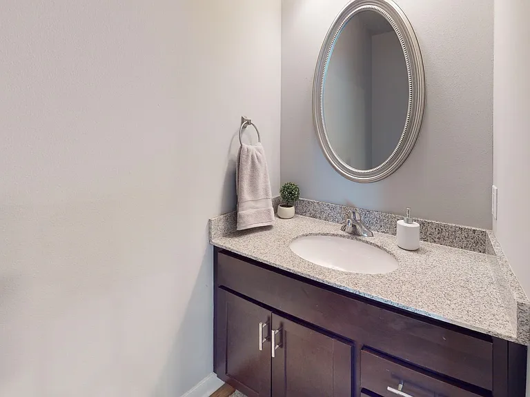 2301 Lincoln Ave — Photo 21
