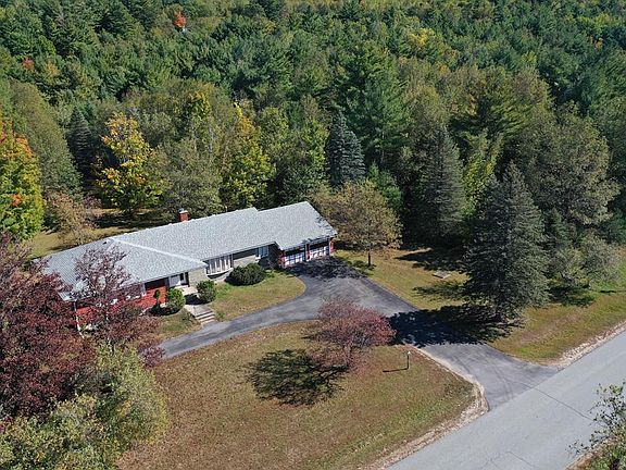 2nd image of 228 Thompson Rd