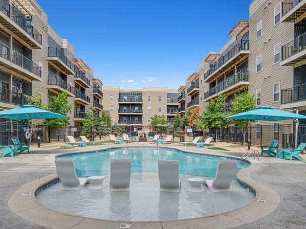 718 E Georgia St #211