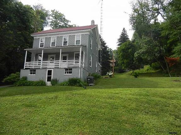 3rd image of 555 Bull Run Rd