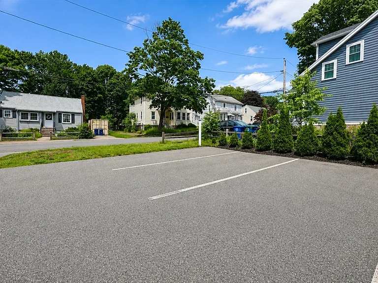 11 Sterling Park #1R — Photo 19