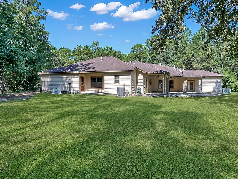 40102 Country Forest Dr — Photo 44