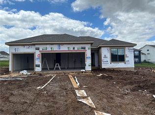 25275 W 148th Pl, Olathe, KS 66061